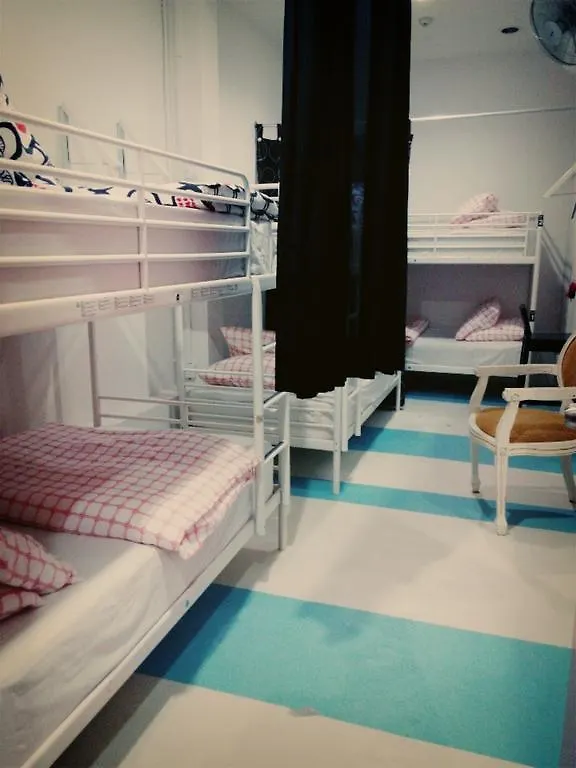 Drop Inn Singapore