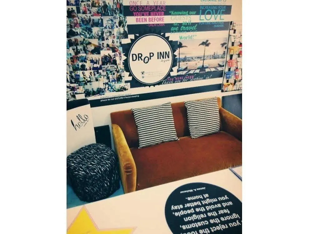 Drop Inn Singapura Albergue