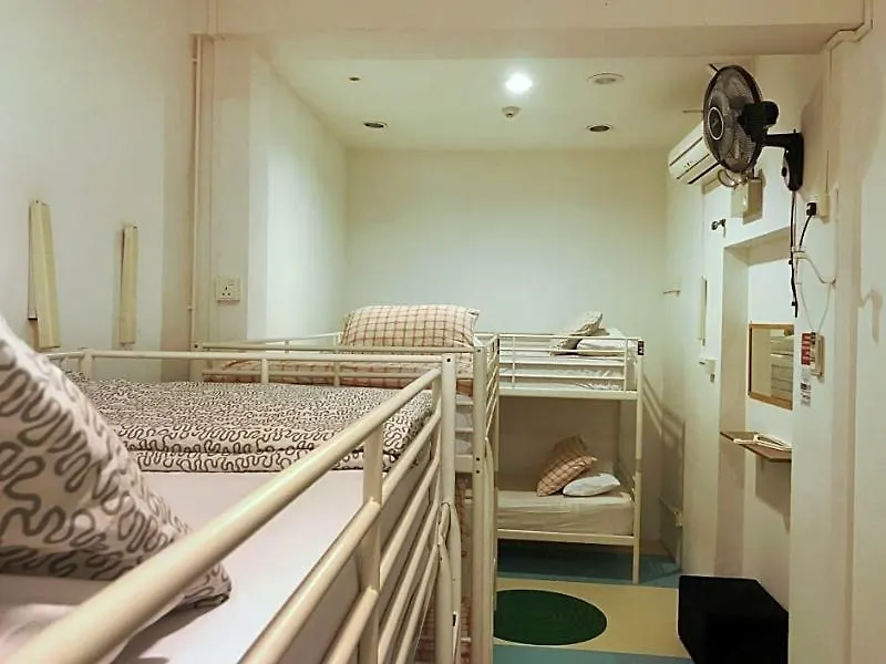 Drop Inn Singapura Albergue